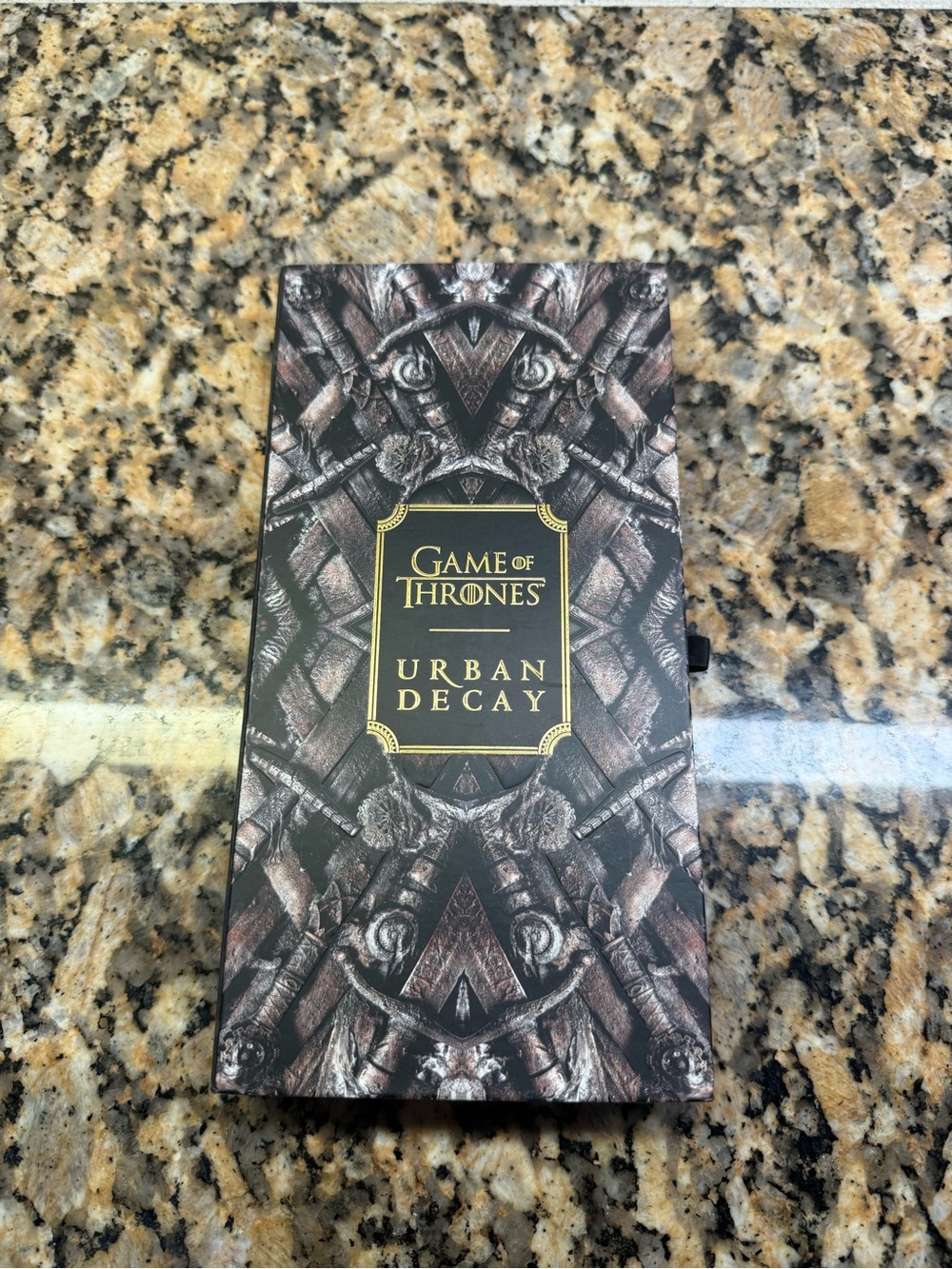 Urban Decay Game of Thrones Eyeshadow Palette